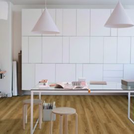 Laminaat Eiken Bruin gratis gelegd aanbieding