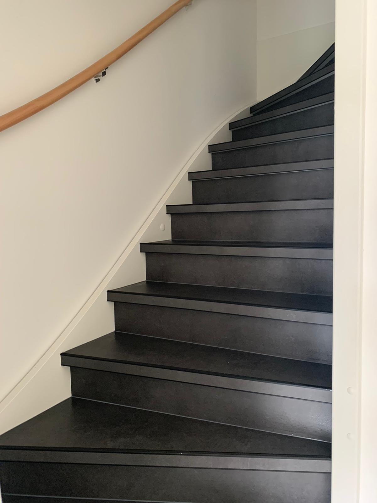 Traprenovatie aanbieding - ART Woninginrichting